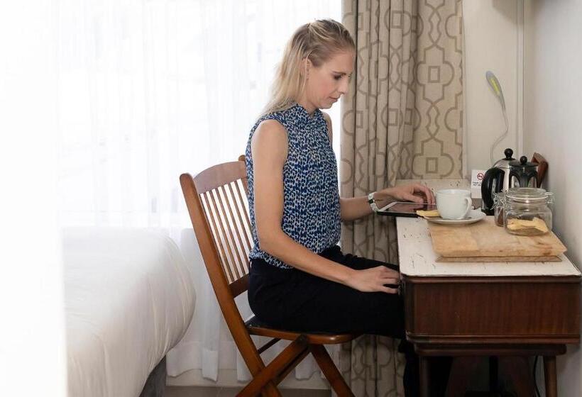 צימר 66 On Monzali 4 Star Luxury Guesthouse