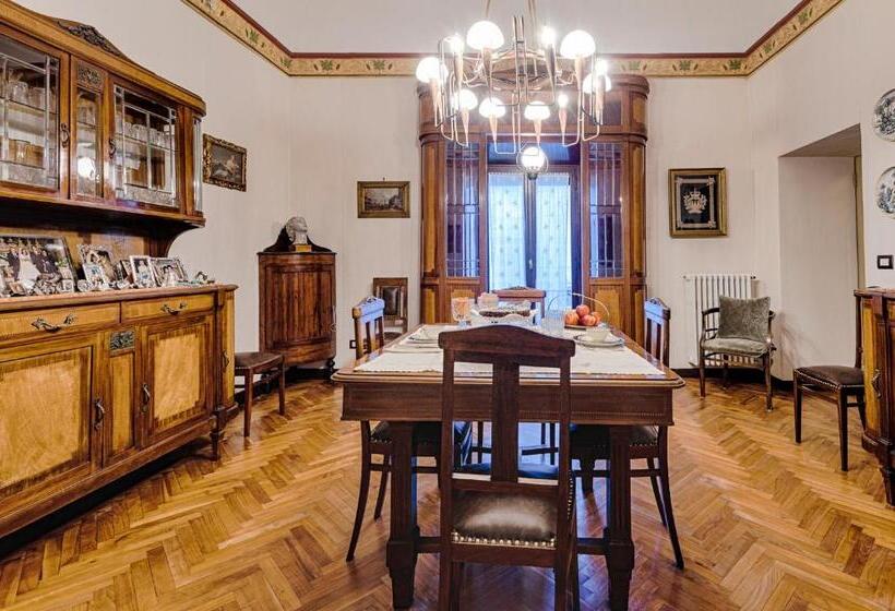 تختخواب و صبحانه Antica Bifora Rsm