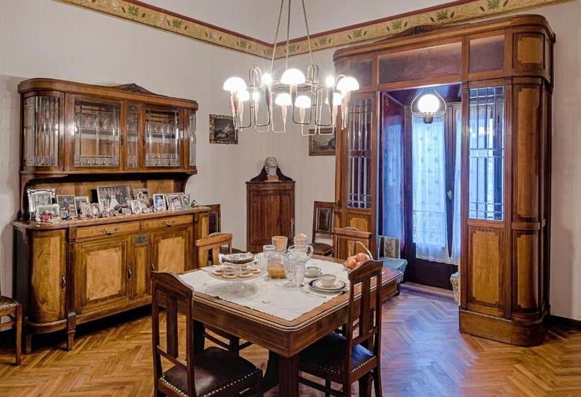 تختخواب و صبحانه Antica Bifora Rsm