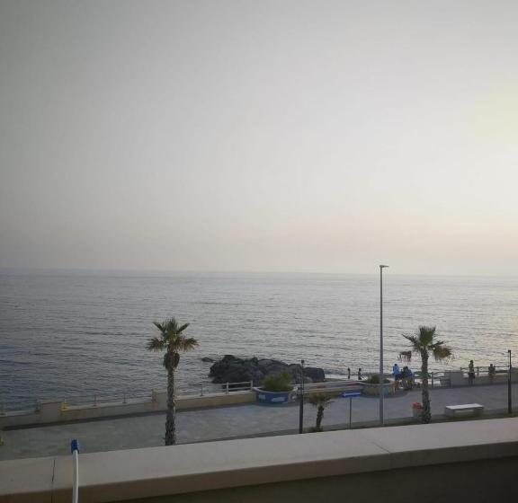 مبيت وإفطار Borgo Marinaro