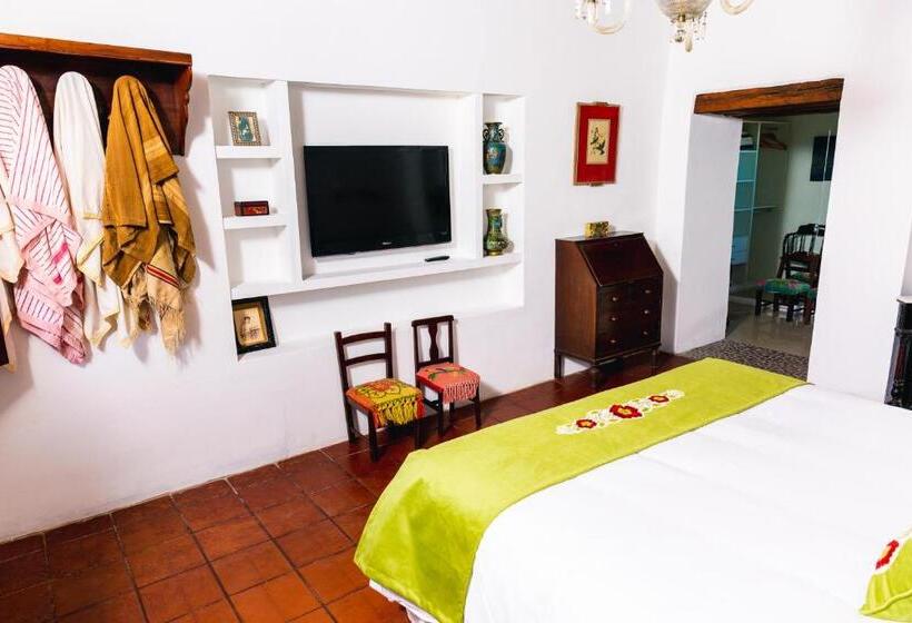 تختخواب و صبحانه Estancia Los Cuartos