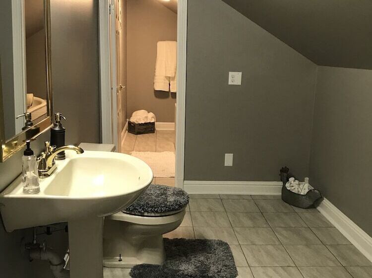 مبيت وإفطار Swans Landing