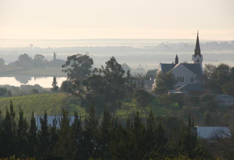 فندق Cafe Felix & Old Oak Manor