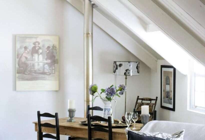 فندق Cafe Felix & Old Oak Manor