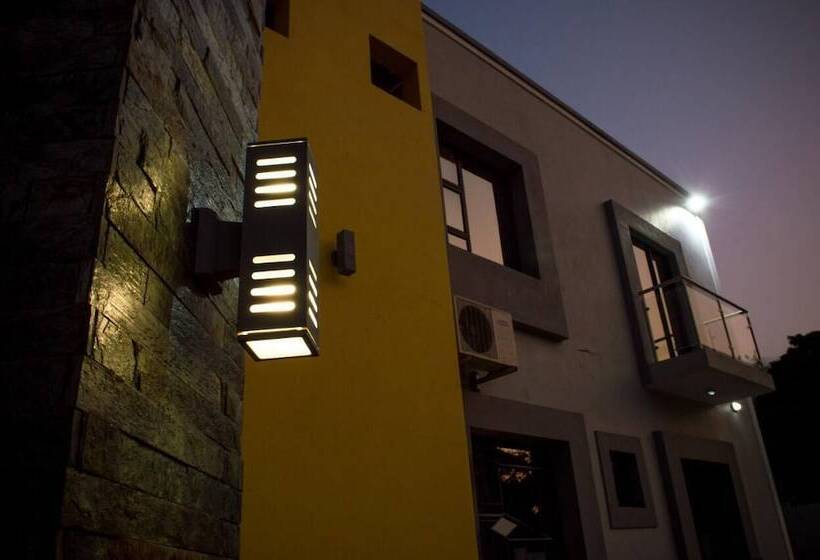 Пансион Aqua Stone Guest House