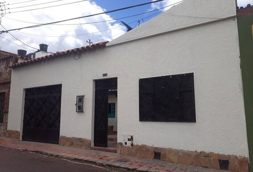 펜션 Hostel Casa Del Arbol