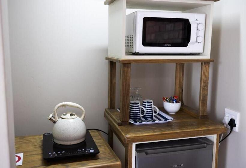 פנסיון Opstal Guestfarm