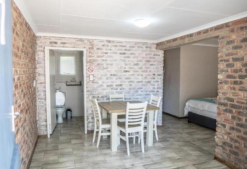 פנסיון Opstal Guestfarm