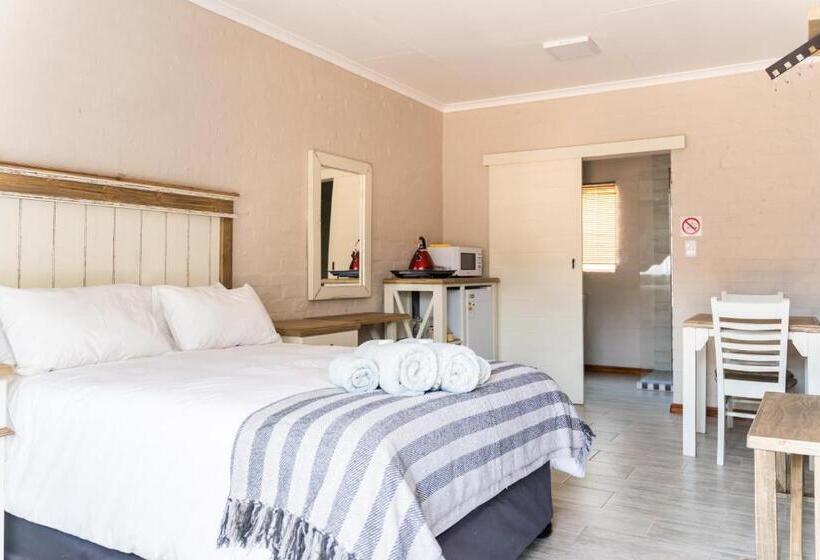 פנסיון Opstal Guestfarm