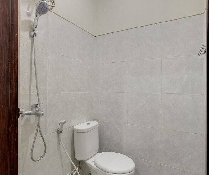 膳宿费 Reddoorz Near Mertasari Beach