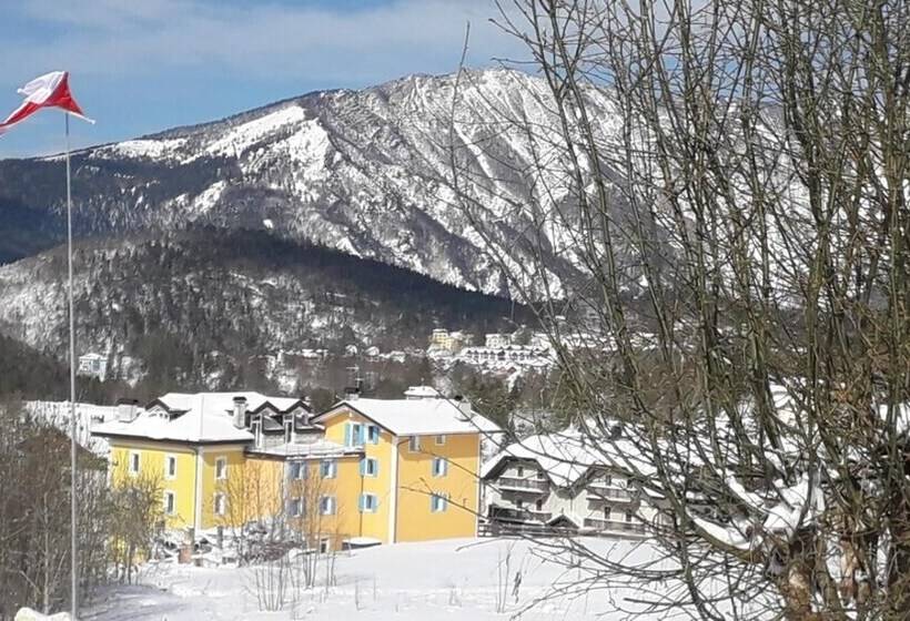 פנסיון Rosticaffè