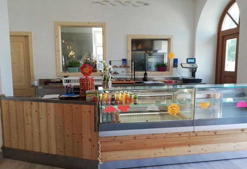 פנסיון Rosticaffè