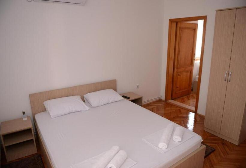 Prenoćište Vila Tasić