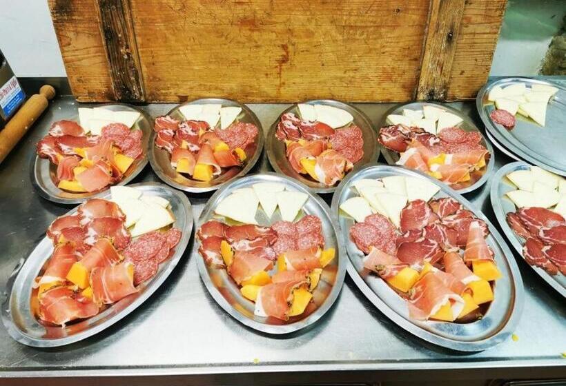 Отель Al Podere Del Nonno Romolo