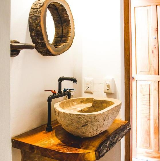 酒店 Buddha Roc Beach Resort