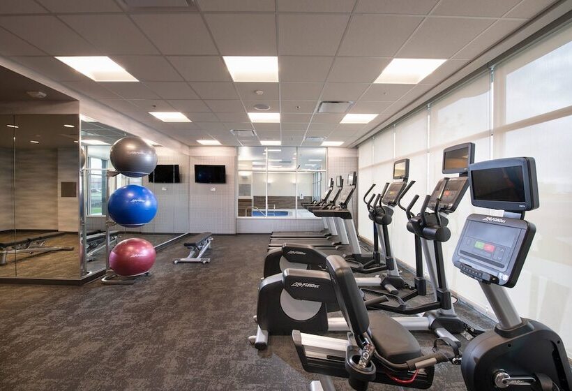 ホテル Fairfield By Marriott Edmonton International Airport