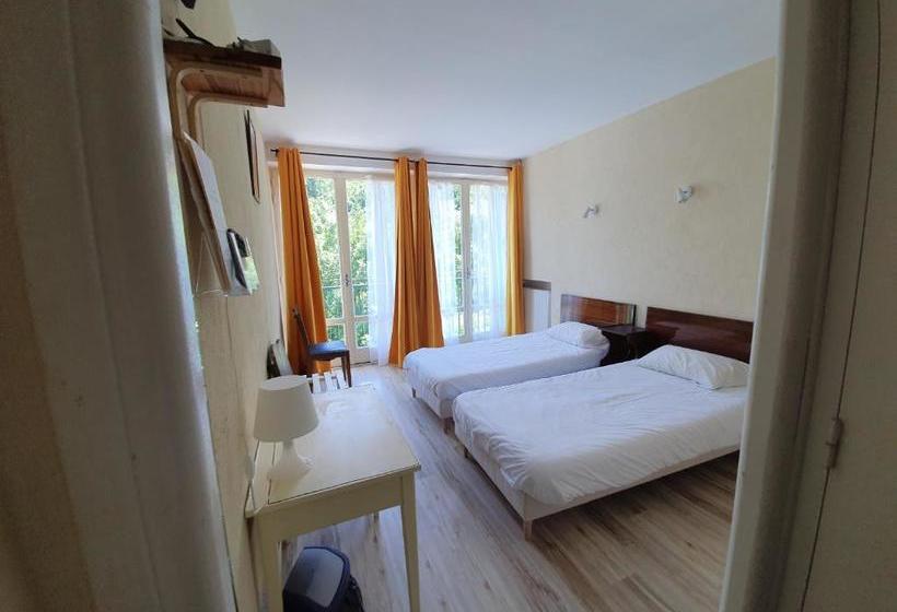 בית מלון כפרי Les Rocks