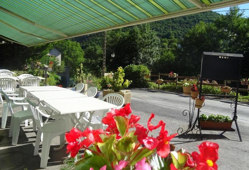 בית מלון כפרי Les Rocks