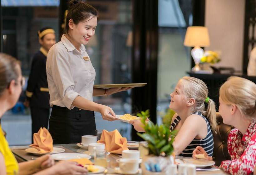 هتل Madelise Grand