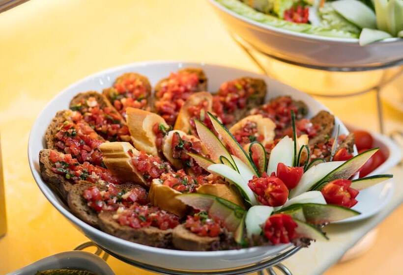 هتل Madelise Grand