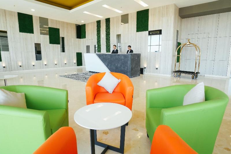 בית מלון כפרי My Tower  Surabaya