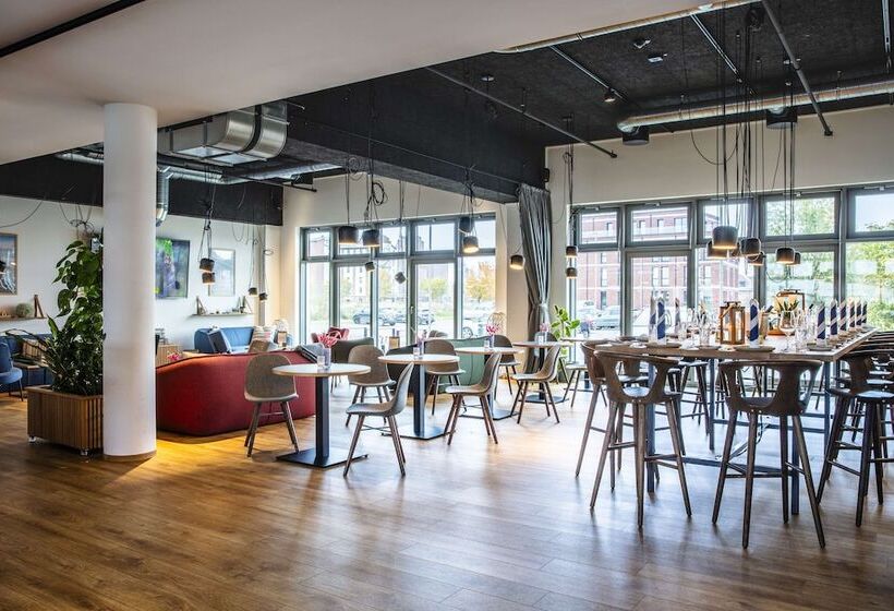 ホテル Park Inn By Radisson Wismar