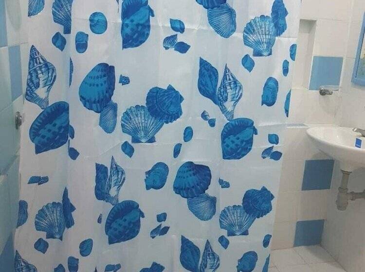 هتل Playa Tiburon