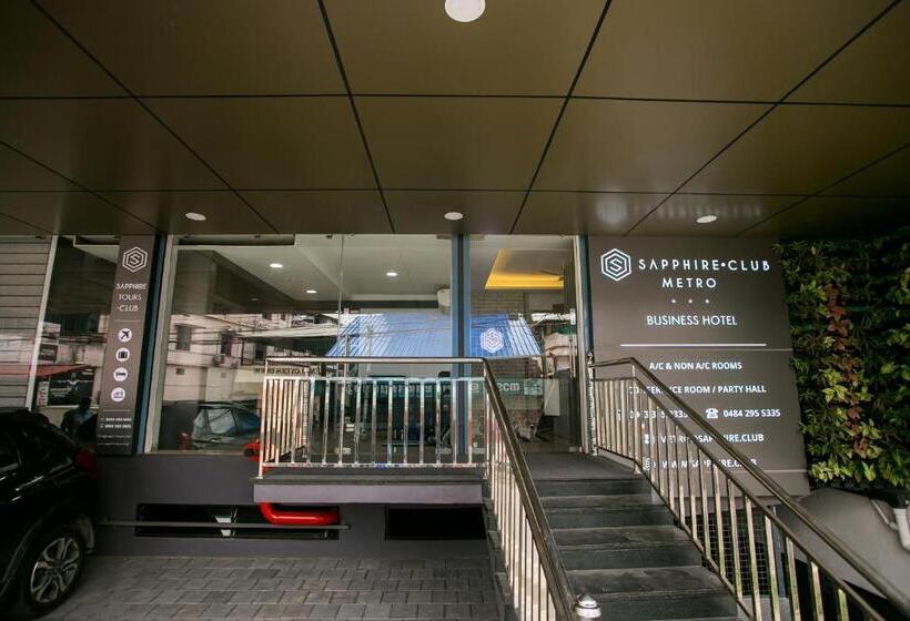 Отель Sapphire Club Metro
