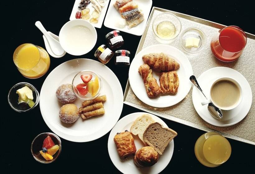 The Kahala Hotel & Resort Yokohama