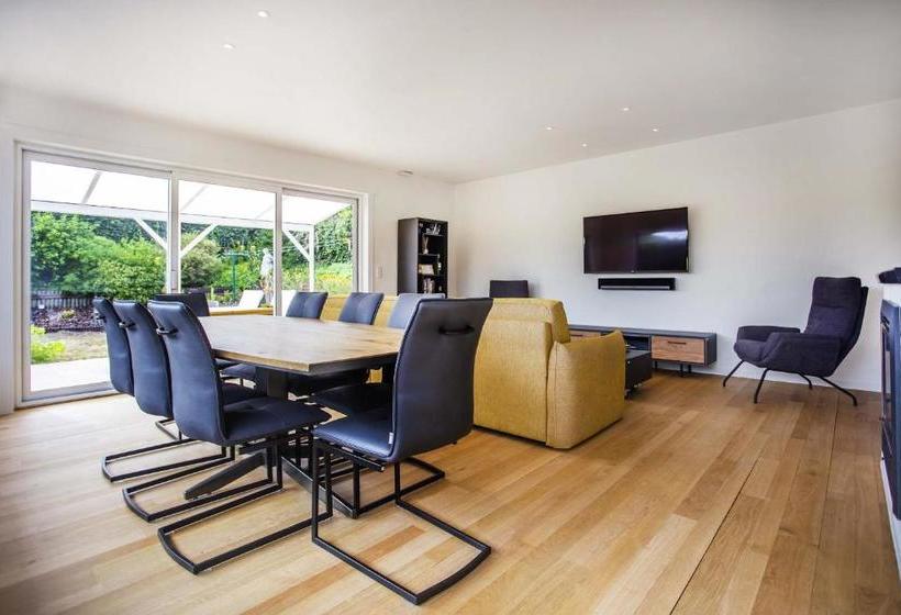 ペンション Huize Mamoesh