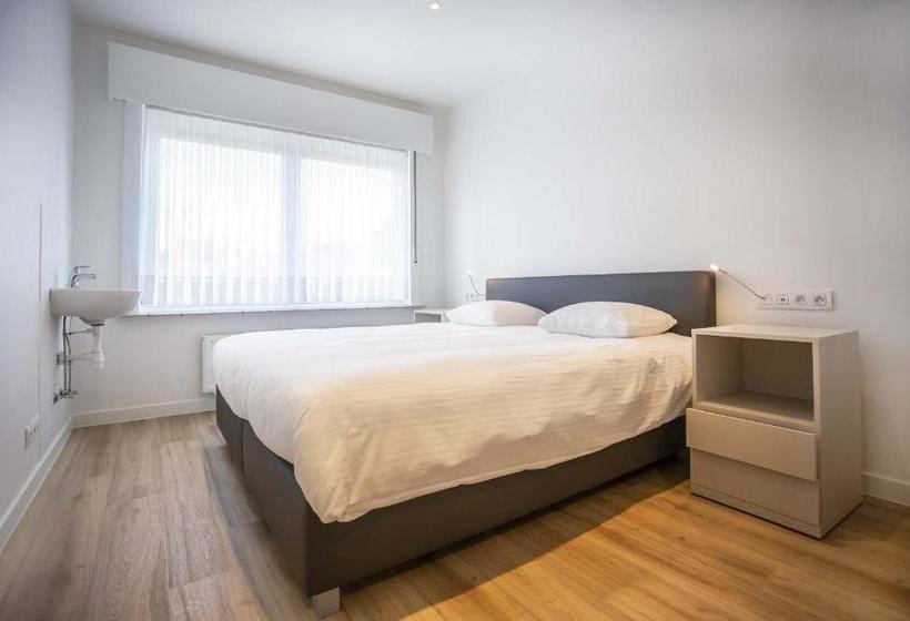 ペンション Huize Mamoesh