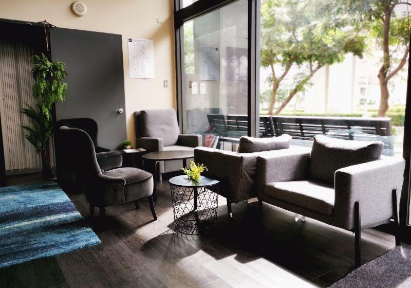 هاستل Bluewater Hotel Xpark Gloria Outlets Taoyuan Baseball Stadium