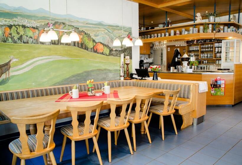 호스텔 Wallfahrts Gaststätte Heilbrünnl