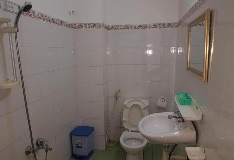 هتل Nhà Nghỉ Việt Nga