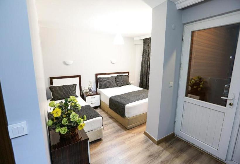 ホテル Papi̇llonada