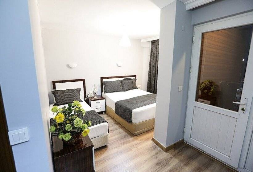 ホテル Papi̇llonada