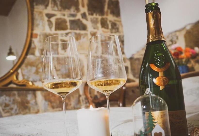 ホテル Podere Belvedere Tuscany