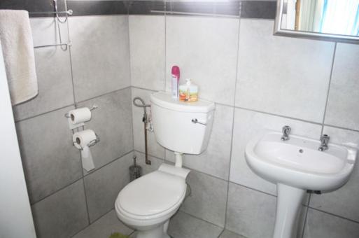 ペンション Pamy Guest Lodge