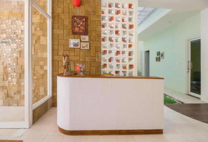 펜션 Reddoorz Near Umy Yogyakarta 3