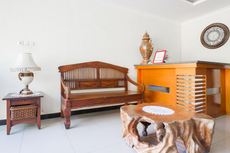 膳宿费 Reddoorz Syariah Near Marvel City Mall 2