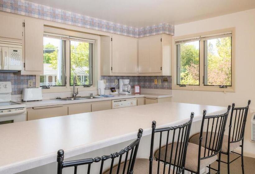 فندق صغير Harbor Guest House