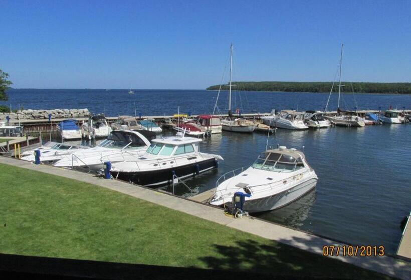 فندق صغير Harbor Guest House