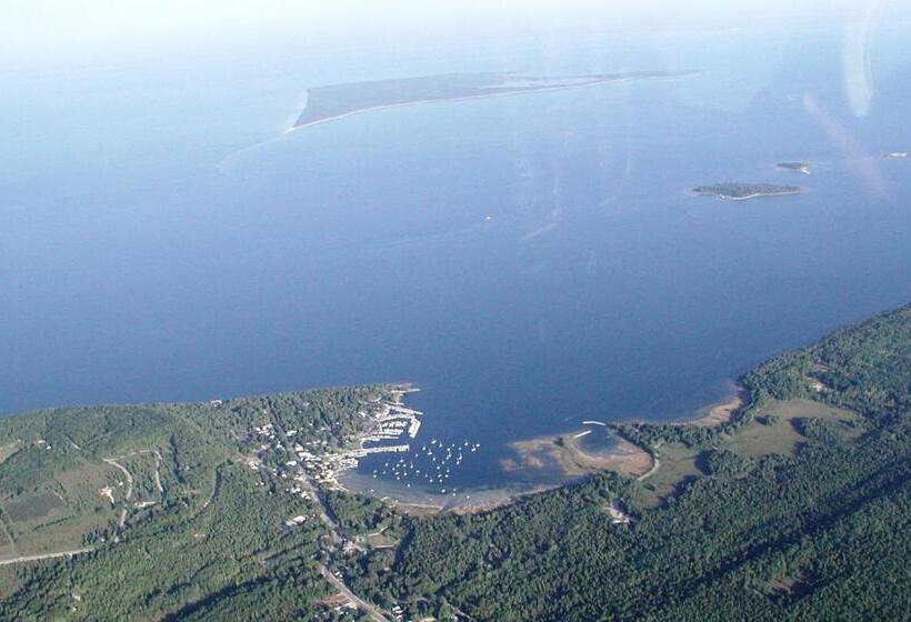 فندق صغير Harbor Guest House