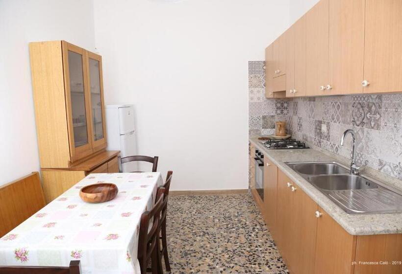 مبيت وإفطار Domus Petrosa