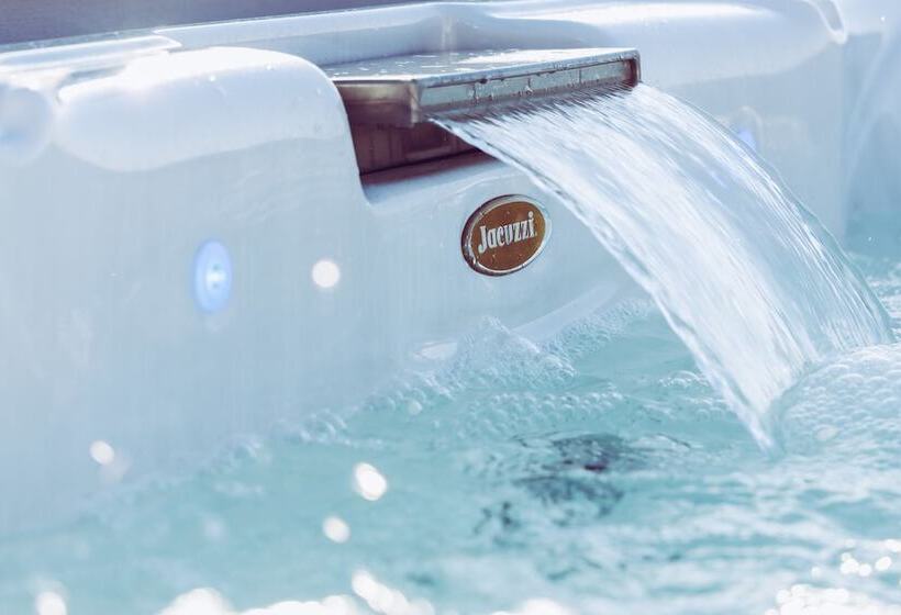 민박 Don Giulio Luxurys Jacuzzi