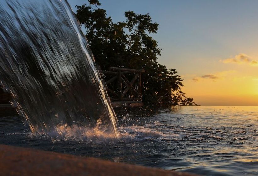 민박 Don Giulio Luxurys Jacuzzi