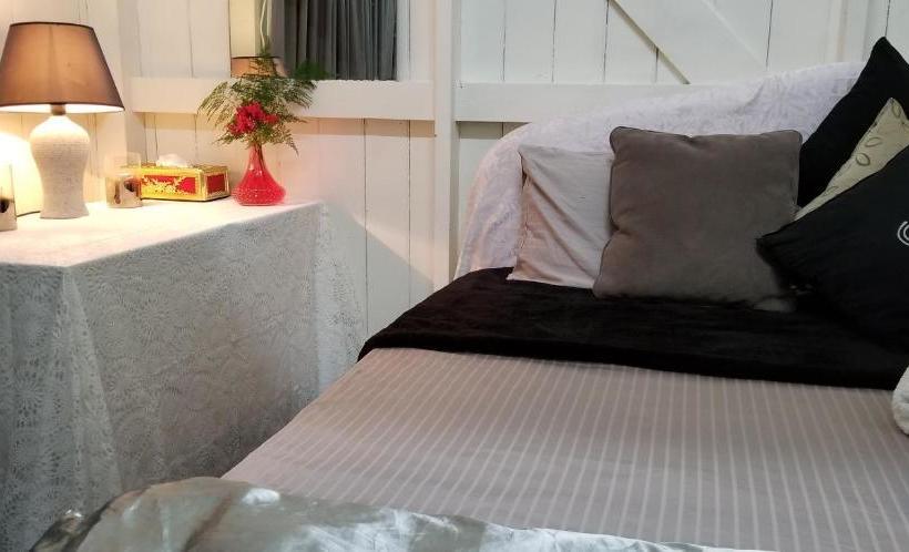 Deans Bed And Breakfast