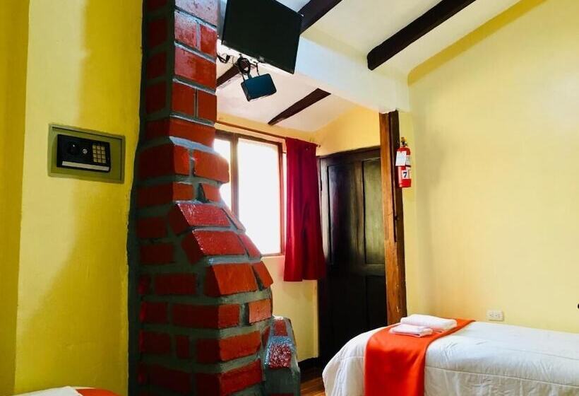 Отель Alli's House