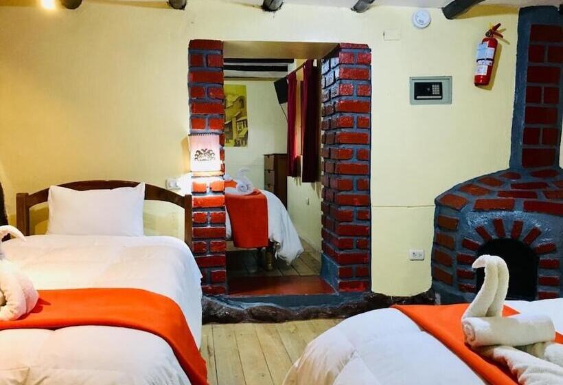 Отель Alli's House