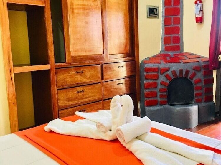 Отель Alli's House